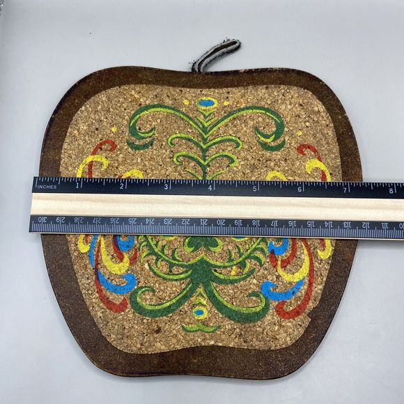 Vintage 60s Hand Painted Folk Art Wood / Cork Hot Plates Trivets (2) Apple Shape - Picture 9 of 10